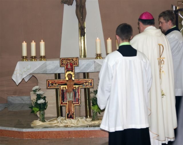 Segnung des San Damiano Kreuzes.jpg